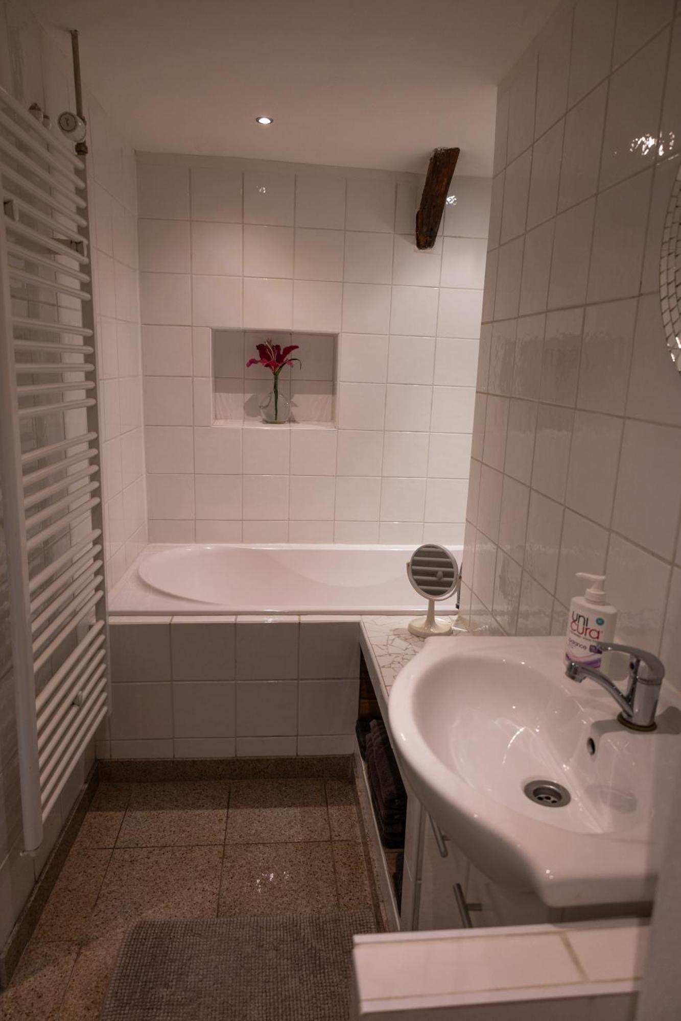 Bed & Breakfast 28 Appartement Met Prive Tuin Άσσεν Εξωτερικό φωτογραφία