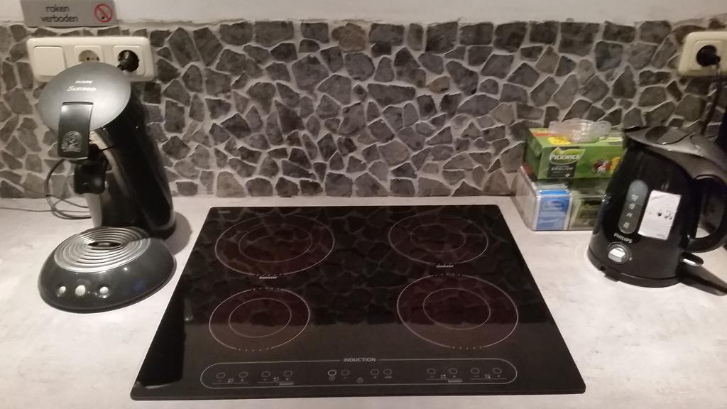 Bed & Breakfast 28 Appartement Met Prive Tuin Άσσεν Εξωτερικό φωτογραφία